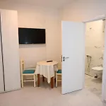 아파트호텔 Hoxha 80 Durrës