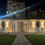 Hoxha 80 شقة فندقية