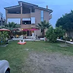 Aparthotel Hoxha 80 3*