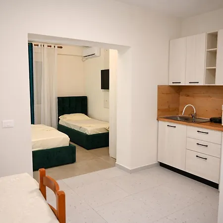 Hoxha 80 3* Дуррес