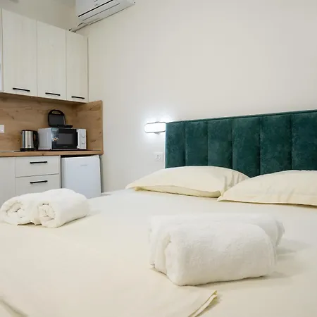 Aparthotel Hoxha 80